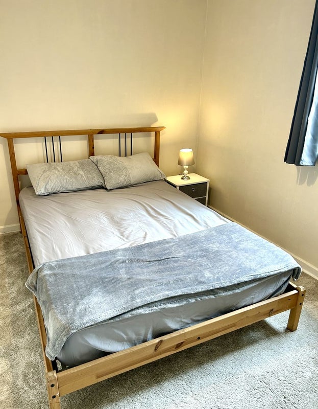 Double bedroom in a bedrooms - student accommodation in Glasgow - img_1