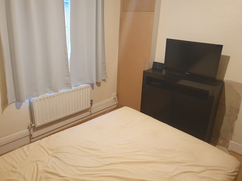 Double bedroom in Clapham Common (Bills included) - student accommodation in Clapham Common - img_1