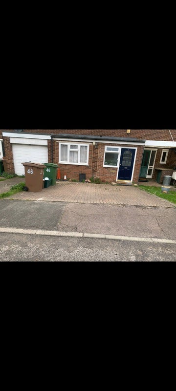 Double bedroom In suite Room available now - student accommodation in Sutton - img_2