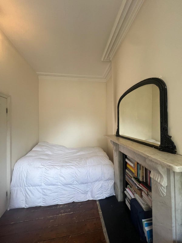 Double bedroom in this friendly flatshare - student accommodation in Queen's Park - img_4