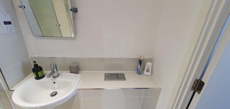 Double Bedroom With Ensuite - student accommodation in West Drayton - img_4