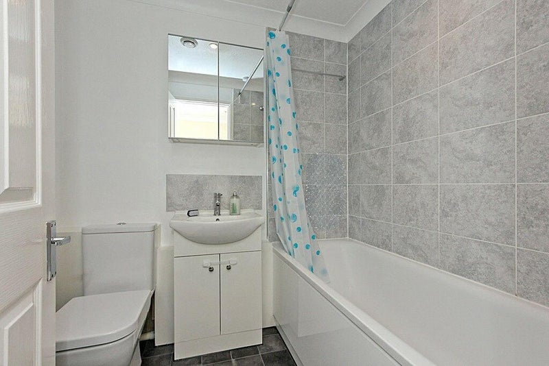 Double bedroom - student accommodation in Kemsley - img_3