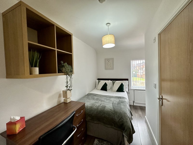 Double Ensuite for working professionals - student accommodation in Coventry - img_1