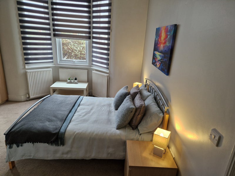 Double Ensuite Nr hospital - student accommodation in Stoke-on-Trent - img_8