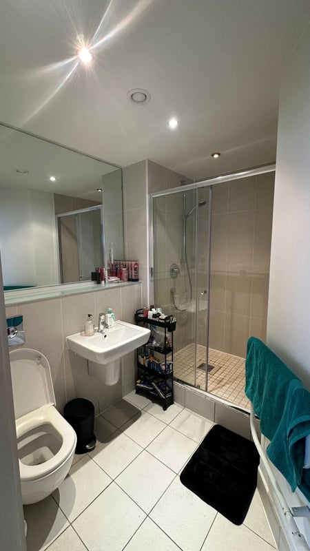 Double en-suite room available - Leeds City Centre - student accommodation in Leeds - img_6