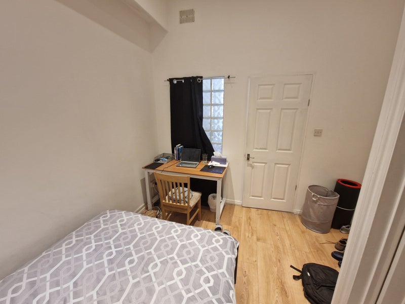 Double Ensuite - student accommodation in Finchley Road - img_2
