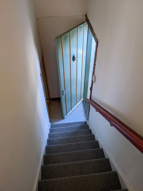 Large 3 bedroom property student accommodation in Thornhill - img_6