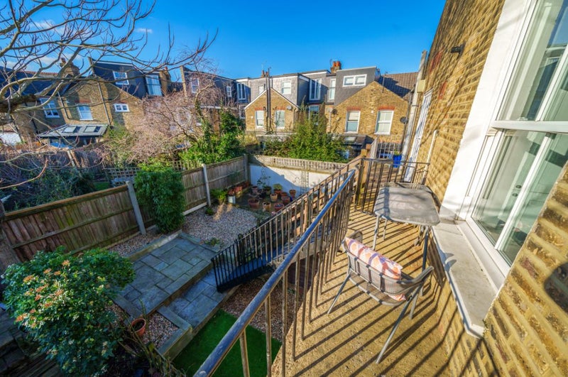 Double in fab flat - 4-6 week short term let - student accommodation in Southfields - img_5