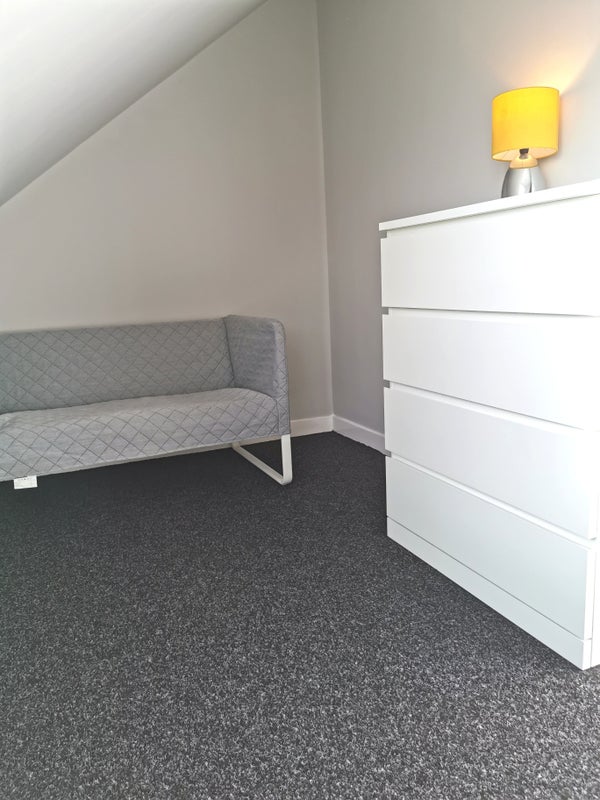 Two cosy double rooms in a family home student accommodation in Edinburgh - img_3