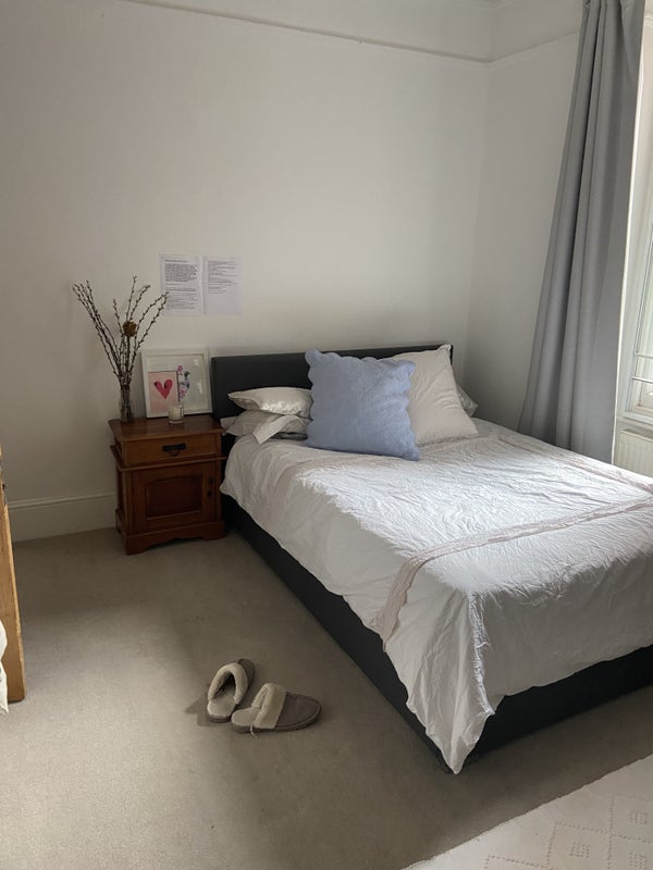 Double Room, 2 bed flat - student accommodation in Parsons Green - img_1