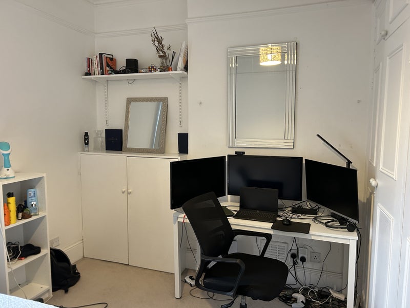 Double Room, 2 bed flat - student accommodation in Parsons Green - img_2