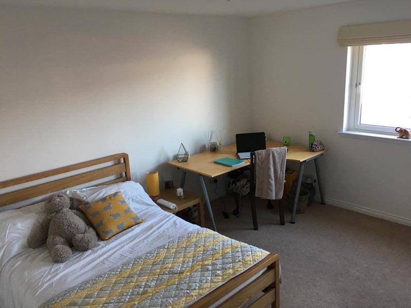 Double room at City Quay Flat - student accommodation in Dundee - img_3