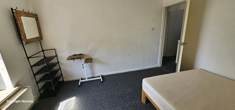 Double Room available immediately - student accommodation in Slough - img_7