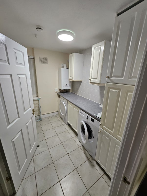 Double Room available in 3 Bed Town House - North - student accommodation in Leamington Spa - img_2