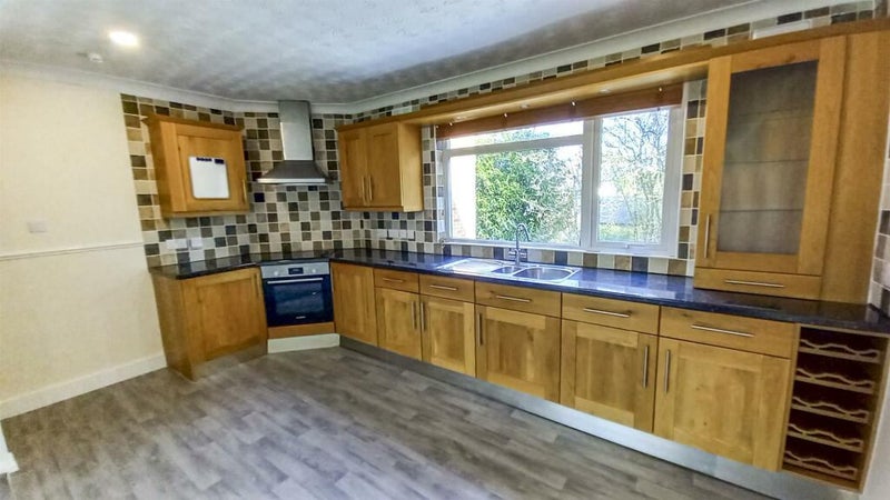 Double Room available in 3 Bed Town House - North - student accommodation in Leamington Spa - img_4