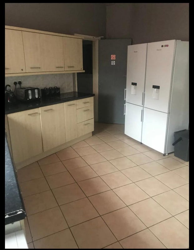 Double room available in large hmo Barry Island - student accommodation in Barry - img_5