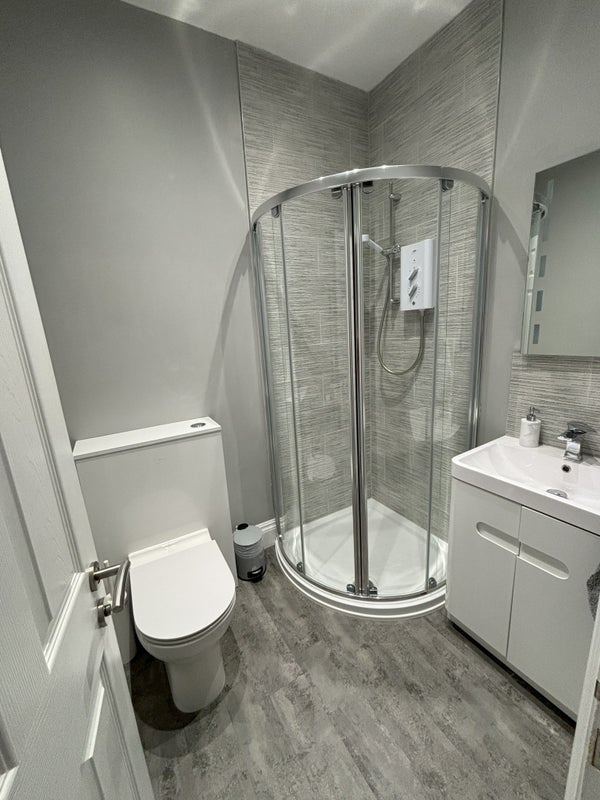 2 Double Rooms in Canton house student accommodation in Cardiff - img_1