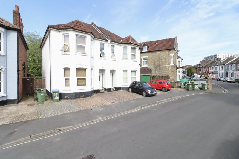 Double Room Available in the Polygon - student accommodation in Southampton - img_10