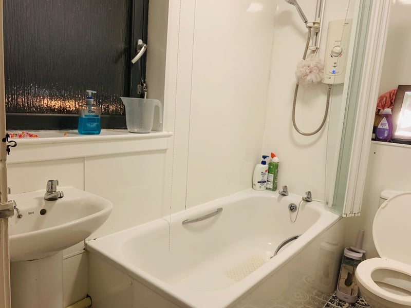 Double Room available only for 1-3 nights per week - student accommodation in Edinburgh - img_2