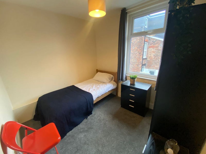  Double room available soon!  - student accommodation in Liverpool - img_3
