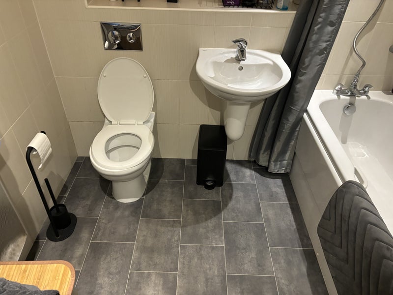 Double Room  Available - student accommodation in Baildon - img_2
