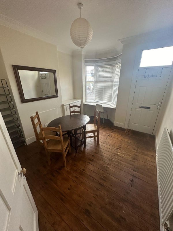 Double room available - student accommodation in Knighton - img_6