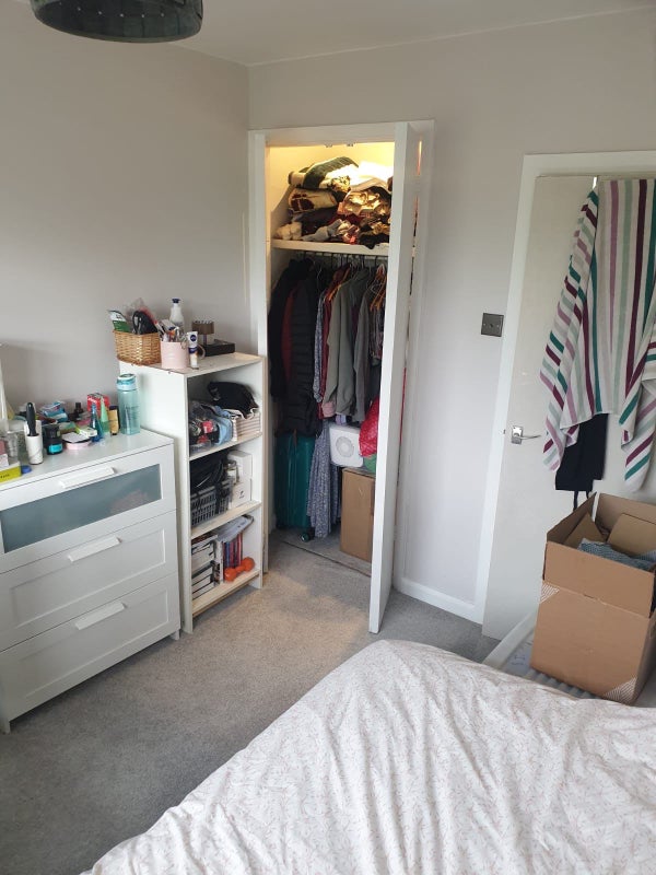 Double room available - student accommodation in Egham - img_8