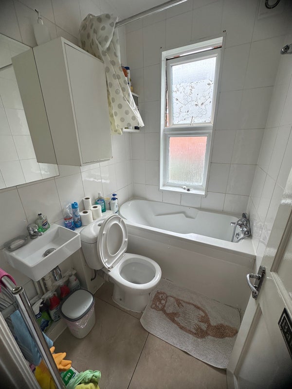 Double room Colindale - student accommodation in Colindale - img_5