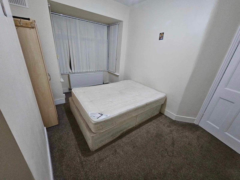 Double room Colindale - student accommodation in Colindale - img_2