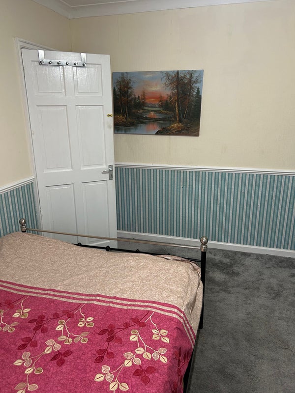 Double Room For Single Person - student accommodation in Greenford - img_3