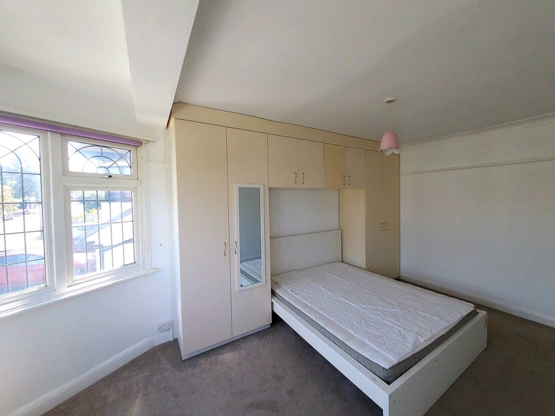 Double room for single person.Hendon-Edgewoth Av - student accommodation in Hendon - img_1