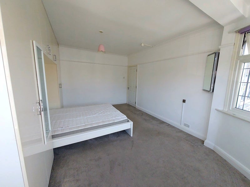 Double room for single person.Hendon-Edgewoth Av - student accommodation in Hendon - img_2