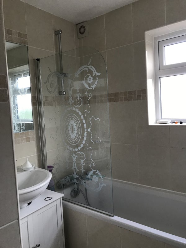 Double room - furnished plus bills - student accommodation in Bradford-on-Avon - img_4
