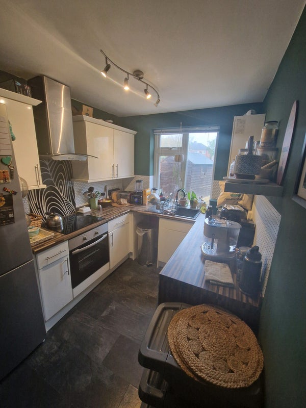 Double room in a house to share - student accommodation in Patchway - img_1