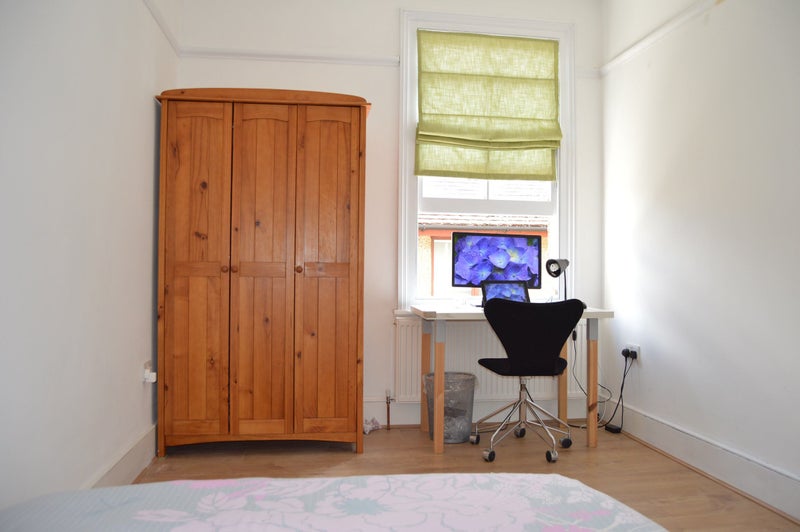 Double room in a house with a beautiful garden - student accommodation in Wallington - img_3