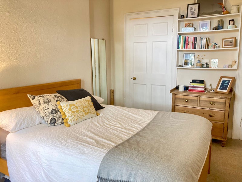 Double room in a lovely 2 bed flat (Broughton str) - student accommodation in Edinburgh - img_1
