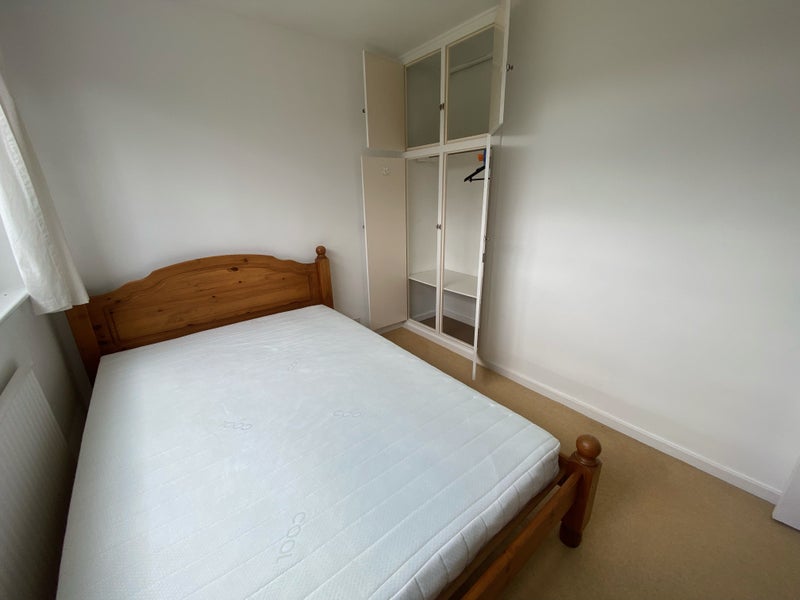 Double room  in a quiet friendly home - student accommodation in Stratford-upon-Avon - img_2