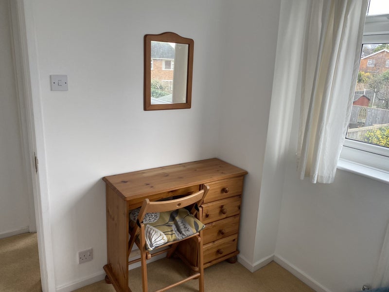 Double room  in a quiet friendly home - student accommodation in Stratford-upon-Avon - img_3