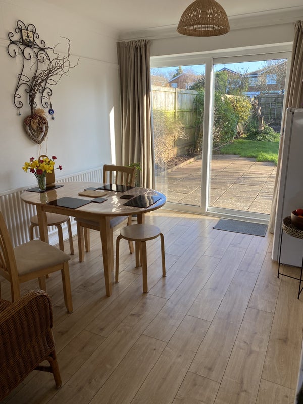 Double room  in a quiet friendly home - student accommodation in Stratford-upon-Avon - img_6