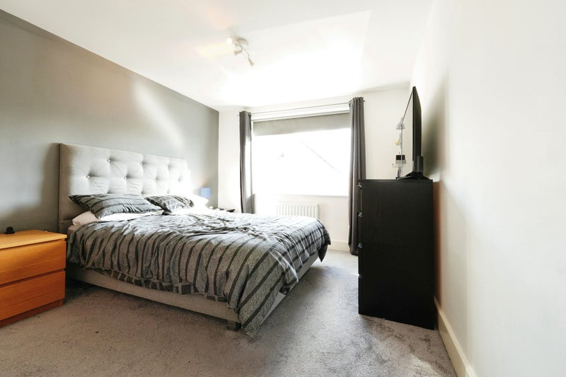 Double Room In Clean And Quiet 2 Bed Apartment - student accommodation in Salford - img_1