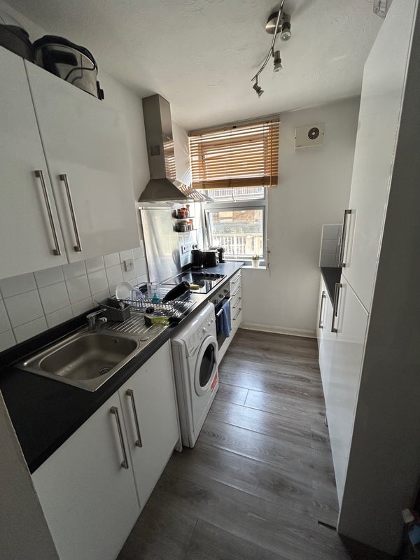 Two rooms available Hackney Houseshare! student accommodation in Dalston Junction - img_1