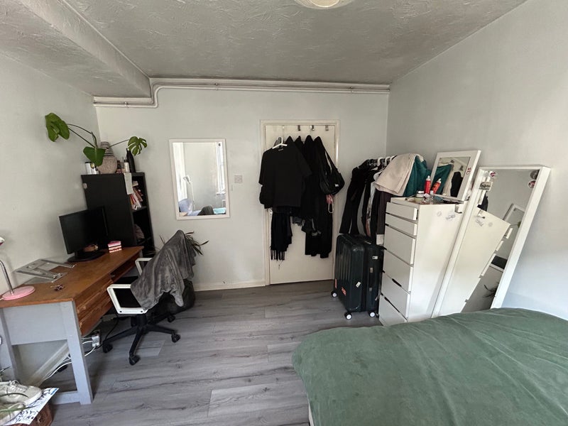 Two rooms available Hackney Houseshare! student accommodation in Dalston Junction - img_2