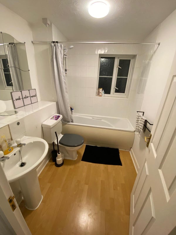 Double Room in Friendly Cardiff Bay Flat! - student accommodation in Cardiff - img_8