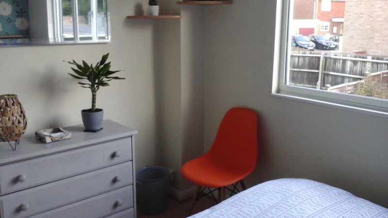 Double room  in Goldsworth Park - student accommodation in Woking - img_3