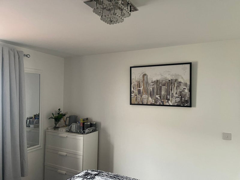 Double Room in Modern House With Driveway in BD6 - student accommodation in Buttershaw - img_3