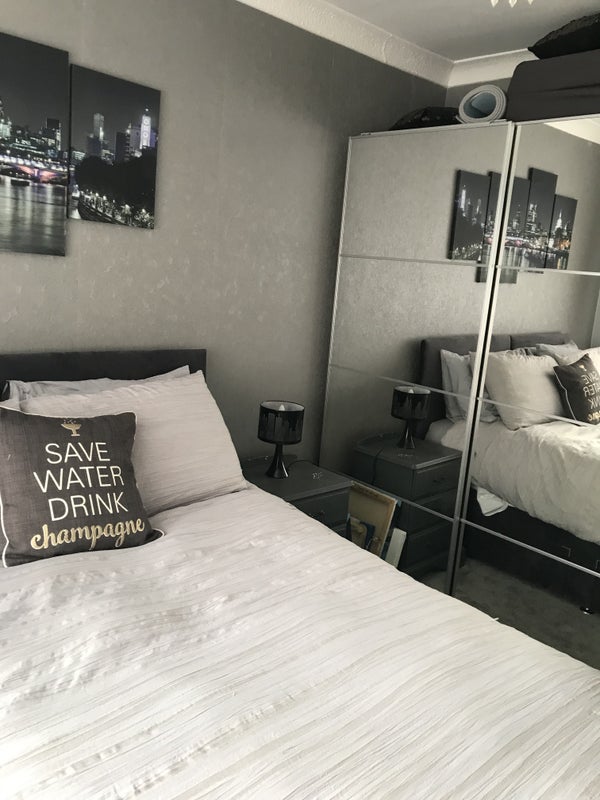 Double room in quiet part of carmarthen - student accommodation in Llangunnor - img_2