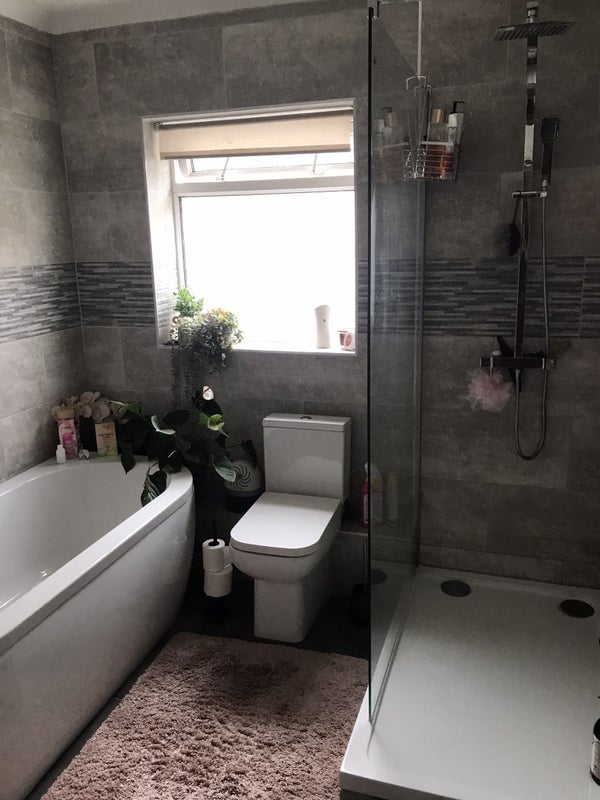 Double room in quiet part of carmarthen - student accommodation in Llangunnor - img_3