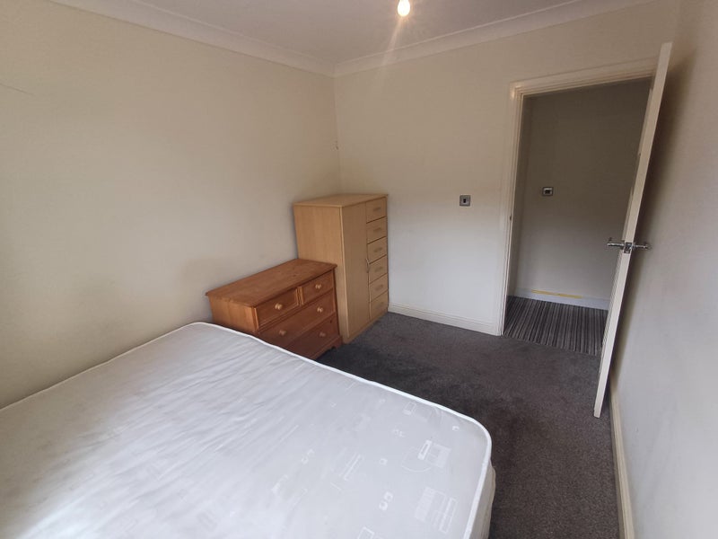 Double Room in Sociable and Pet Friendly Home - student accommodation in Clifton - img_1