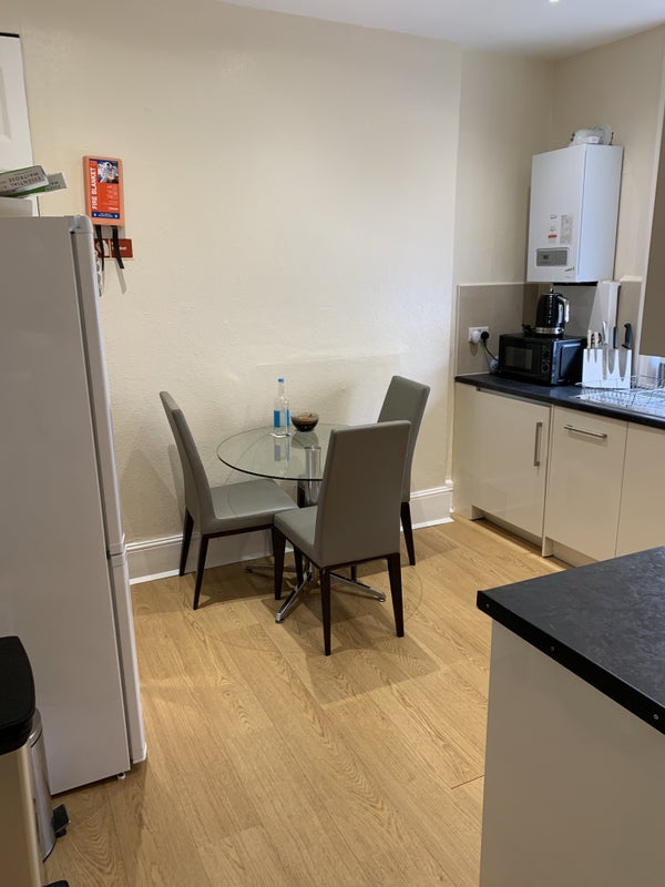 Double room in the heart of London - student accommodation in Baker Street - img_6