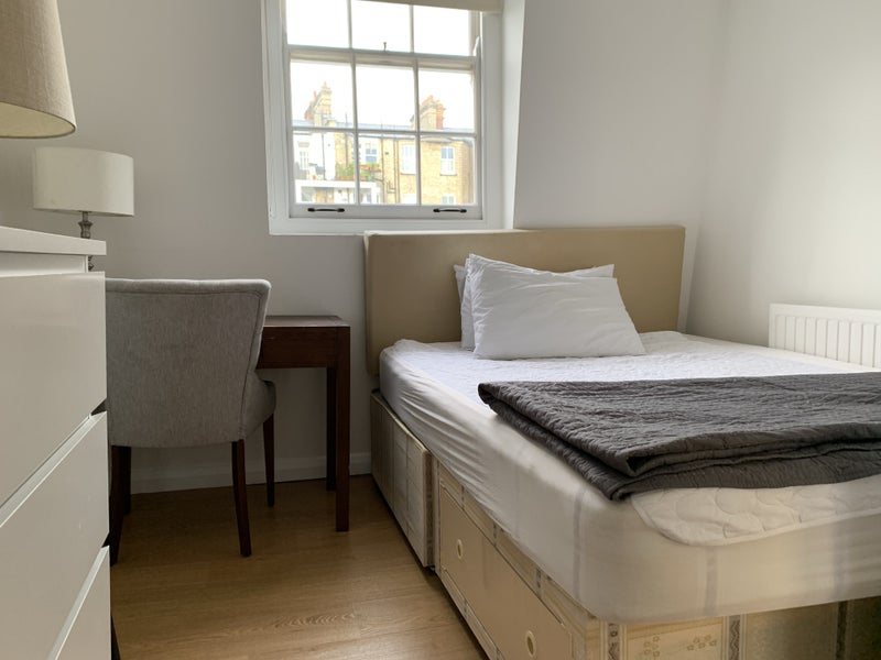 Double room in the heart of London - student accommodation in Baker Street - img_4